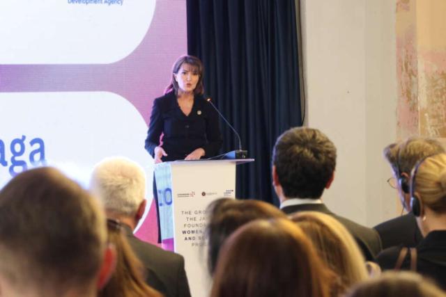 Her Excellency Ms. Atifete Jahjaga addressing the event