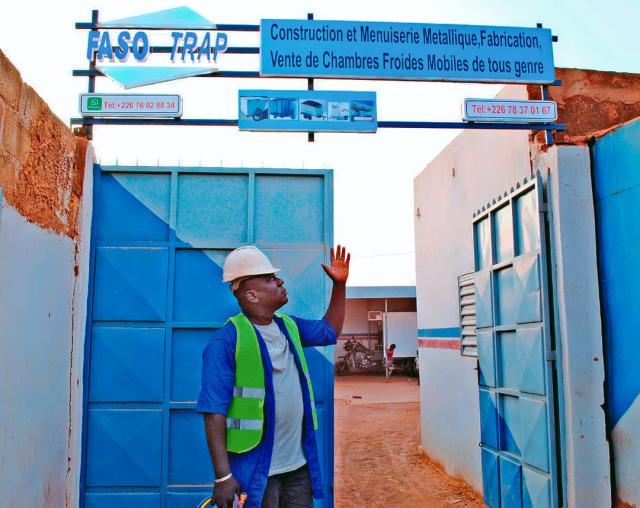 Dirigeant de l'entreprise Fasotrap au Burkina Faso