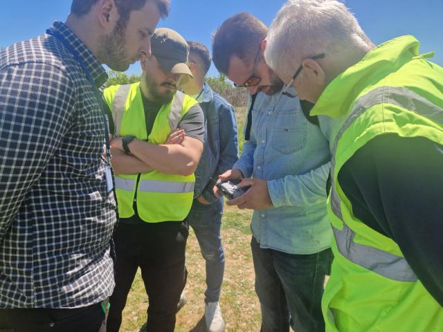 Engineers engaged in scanning the territory of Radoniqi lake