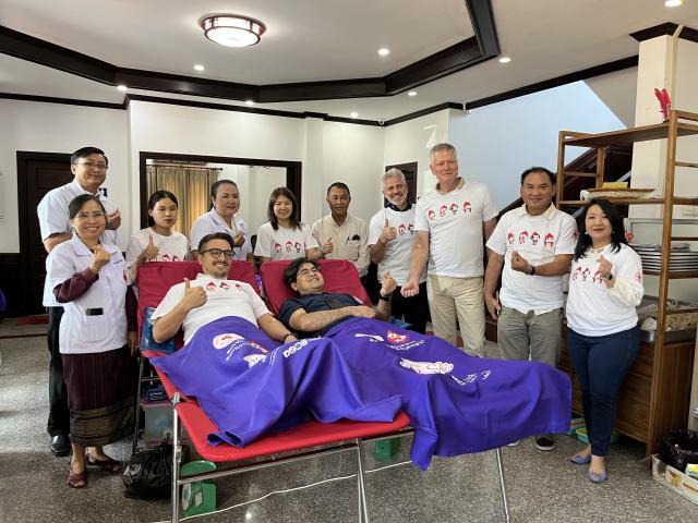 Group photo of blood donors