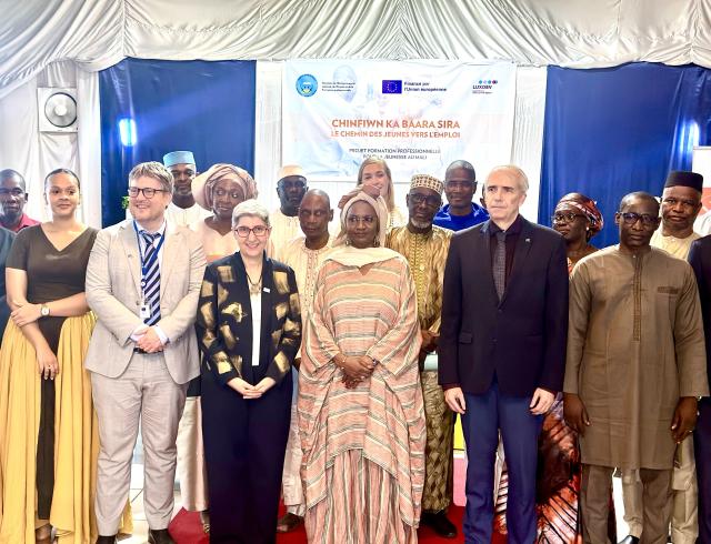 Photo d'ensemble avec la ministre
