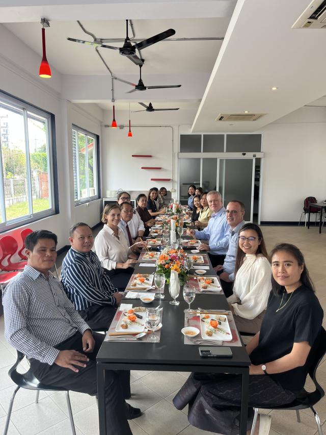 Lunch at Pakpasak